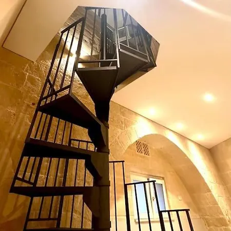 Lux 25 *