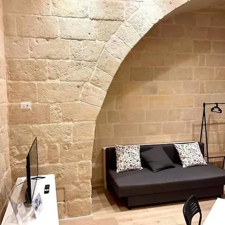 Lux 25 *